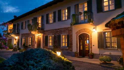 Magliano Alfieri Bed & Breakfast | Ca d'I: Pet-Friendly Escape with Top Amenities & 10/10 Rating