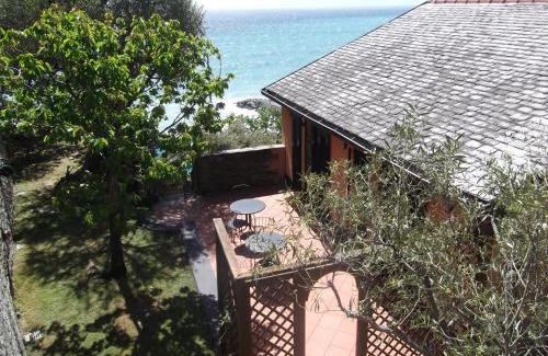 Arenzano Bed & Breakfast | Ca da Muntà: A Pet-Friendly Oasis with Ocean Views