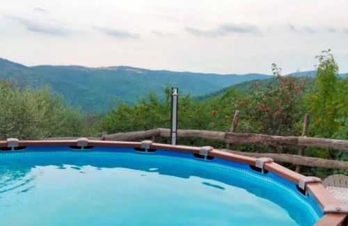 Arezzo Apartment | Top-Rated Ca'de Picchio with Pool and Oceanfront Views