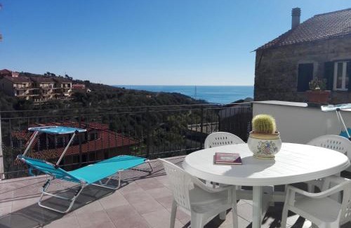 Civezza House | Family-Friendly Getaway at Ca dei Nonni - Rated 9.2/10