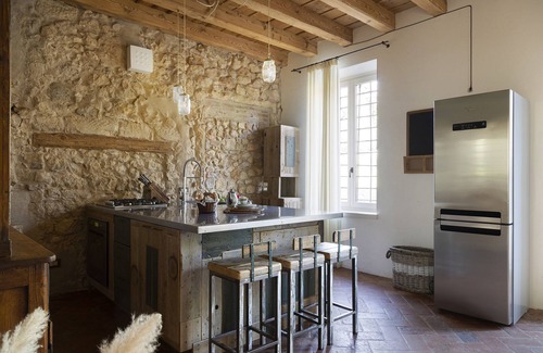 Negrar House | Unforgettable Stays at CA’ DEL BUSO with Ocean View Pool