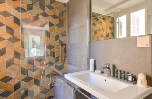 Manarola House | Discover Ca' del Monica: Family-Friendly with Kitchen Amenities