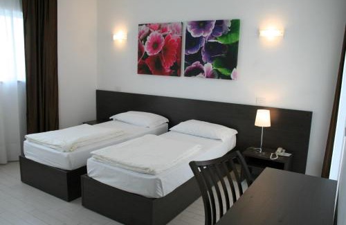 Malamocco Hotel | Ca' Del Moro: Oceanfront Retreat with Pool & Great Reviews