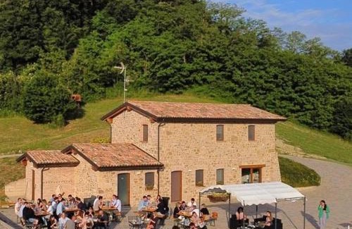 Vernasca Bed & Breakfast | Guest Rated 9.4: Ca' del Passero B&B with Pet-Friendly Perks