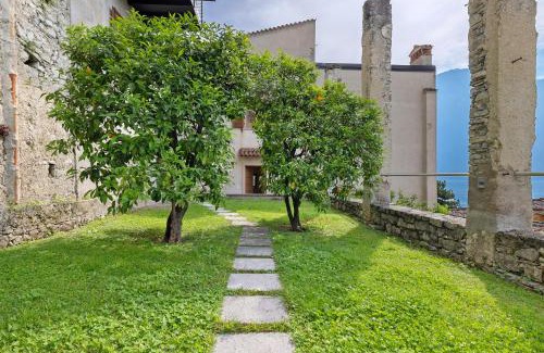 Limone sul Garda House | Beautiful Ca dela Nua: Lakefront Pet-Friendly Retreat