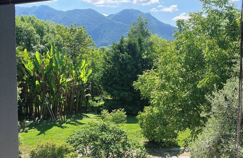 Cresseglio House | Cá di gatt Entire house in hilly area 5 minutes' drive from the lake.