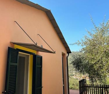 Diano Arentino Apartment | Pet-Friendly Retreat at Ca di Matti - Casa Grecale