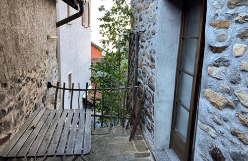Vira House | Pet-Friendly Retreat at Ca di Pess Fosano for Families