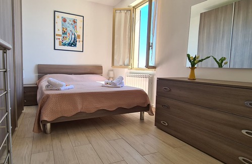 Volastra Apartment | Discover CA' DI RISSI: Seaview Retreat with Family Amenities