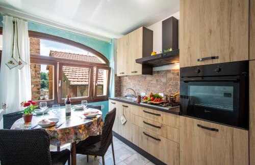 Cavagnano Apartment | Pet-Friendly Retreat: Ca' di Ruchitt - Happy Rentals