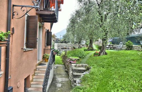 Castelletto Apartment | Pet-Friendly Ca di Venzo with Oceanfront Views