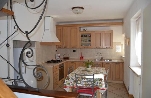 Castelletto Apartment | Pet-Friendly Ca di Venzo with Oceanfront Views