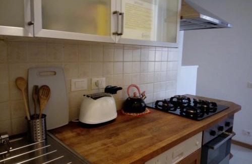 Dorsoduro Apartment | Eco-Friendly Retreat at Ca' Dorso with Hot Tub Bliss
