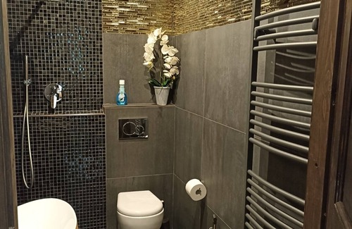 Dubino Bed & Breakfast | Relaxing Cà ElsA Bed and Breakfast with Ocean View & Pool