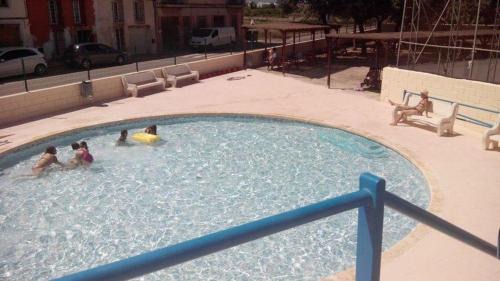 Albuixech House | Ca Emma: Pet-Friendly 4-Star Retreat with Pool & Family Fun