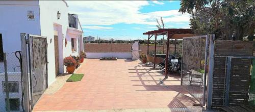 Albuixech House | Ca Emma: Pet-Friendly 4-Star Retreat with Pool & Family Fun