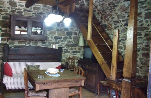 Colinas del Campo de Martin Moro House | Family-Friendly Retreat at Casa Trallera - Rated 10/10