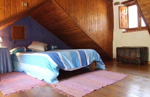 Colinas del Campo de Martin Moro House | Family-Friendly Retreat at Casa Trallera - Rated 10/10
