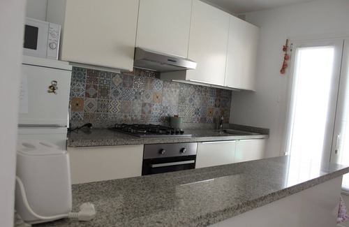 Vista de los Angeles-Rumina House | Stylish Casa Wilphi - 5-Min Walk to Beach With Pool