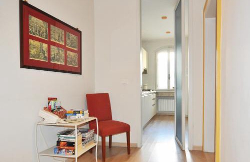 Castello Apartment | Charming Ca' Formosa: Scenic Canal Views Near San Marco