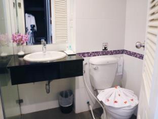 Ratsada Hotel | Relax at CA Hotel and Residence Phuket - Oceanfront Retreat