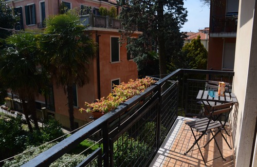 Santa Maria in Stelle Apartment | Experience Ca' in Venice: Poolside Retreat by the Lagoon