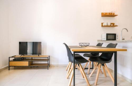 Besalu Apartment | Family-Friendly Ca lEudald Apartment in Besalú with Terrace