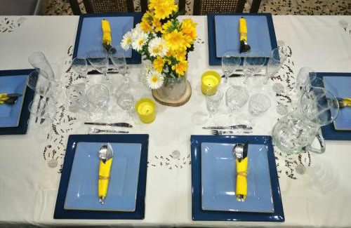 Utiel House | Experience Oceanfront Comfort at Ca la Glori Hotel