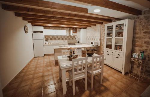 Bot House | Eco-Friendly Retreat at Ca La Leonor, Pet & Child Friendly