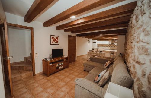 Bot House | Eco-Friendly Retreat at Ca La Leonor, Pet & Child Friendly