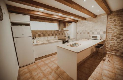 Bot House | Eco-Friendly Retreat at Ca La Leonor, Pet & Child Friendly