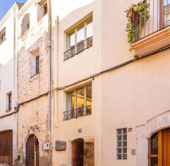 Nulles House | Discover Unik Vacation Ca La Lola: Child-Friendly Retreat