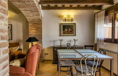 Orriols House | Ca La Maria: Family-Friendly Retreat with Pet Amenities