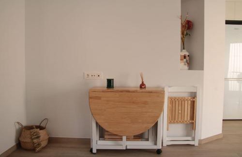 Alicante City Centre Apartment | Discover Ca Lanosa: Family-Friendly Retreat with 9.9 Rating