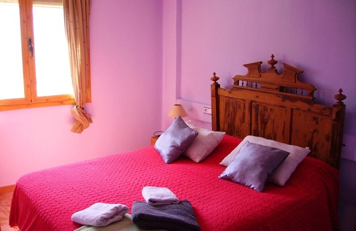 Pauls House | Relaxing Getaway at Ca Les Barberes with Pool & Spa