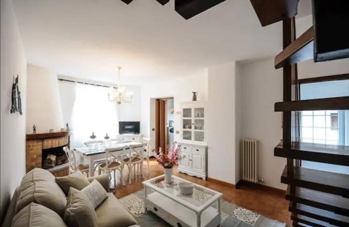 Laino House | Relaxing Retreat at Ca' Lisa with Family-Friendly Amenities