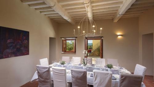 Castiglion Fibocchi Villa | Experience CA MAGGIORE 10&2 with Oceanfront Views