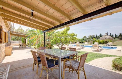 S'illot House | Family-Friendly Retreat at Ca'n Amer with Pool Access