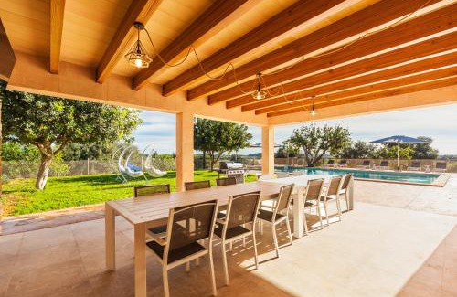 Manacor Villa | Relax at Ca'n Banyeta: Family-Friendly with Pool Access