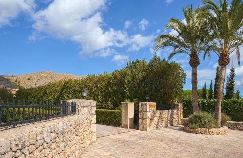 Pollensa Villa | Enchanting Ca Na Catalina: Oceanfront Escape Rated 9.9/10