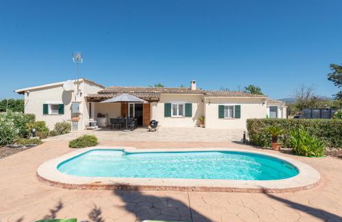 Sencelles Villa | Experience Ca na Menuda: Family-Friendly Escape with Pool
