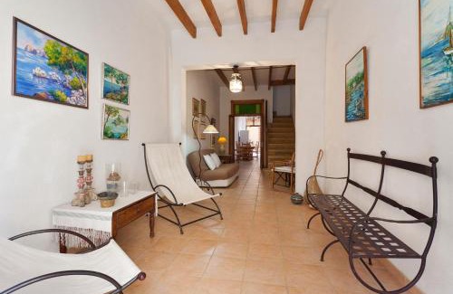 El Arenal House | Family-Friendly Retreat at Ca na Miquela - Rated 8/10