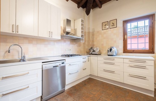 Sasso Marconi House | Stylish Ca' Palazzo Malvasia - Bologna with Spa & Dining