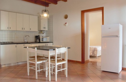 Garda Apartment | Inviting Ca' Pignoi: Poolside Oceanfront Retreat