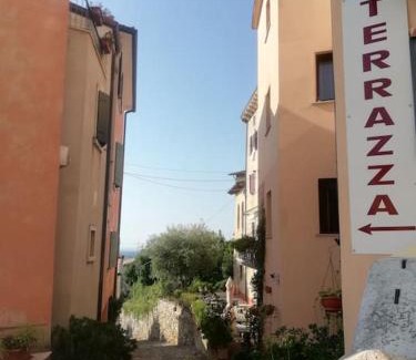 Cavaion Veronese Apartment | Discover CA'ROSA: Italian Escape in Historic Old Town