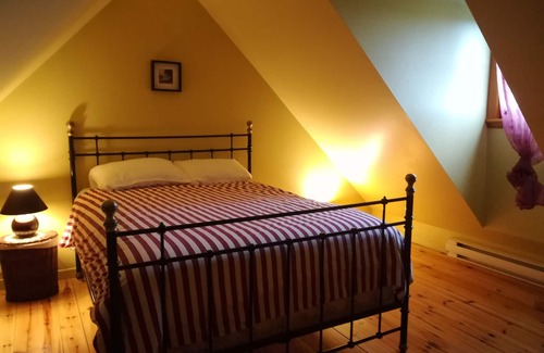 Saint-Laurent-de-l'ile d'Orleans House | Discover The River House in the Fields with Kitchen Access