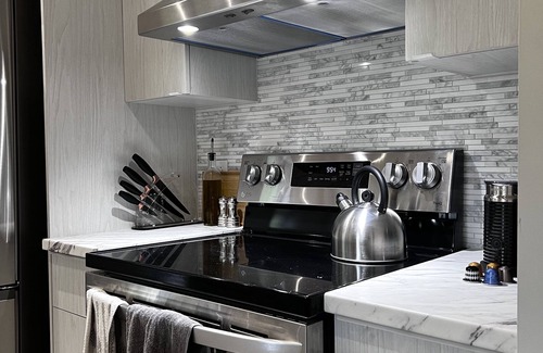 Sainte-Therese-de-la-Gatineau Ski Chalet | Family-Friendly Retreat: La Perle Bleue Chalets M2