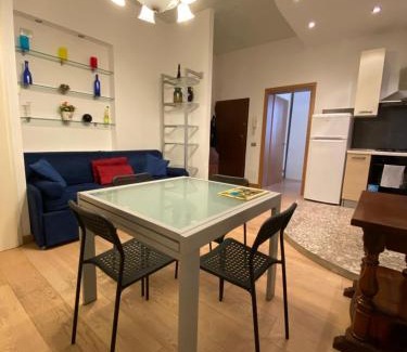 Dorsoduro Apartment | Cozy Ca' Santa Marta Apartment with Kitchen Amenities
