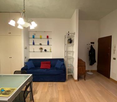 Dorsoduro Apartment | Cozy Ca' Santa Marta Apartment with Kitchen Amenities