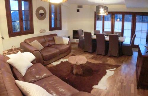 Alt Aneu House | Discover Ca Solleta: Family-Friendly Mountain Retreat